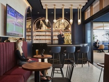 BOS Sapphire Lounge Bar
