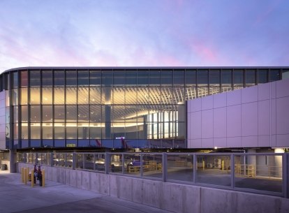 PHX Sky Harbor Airport Exterior