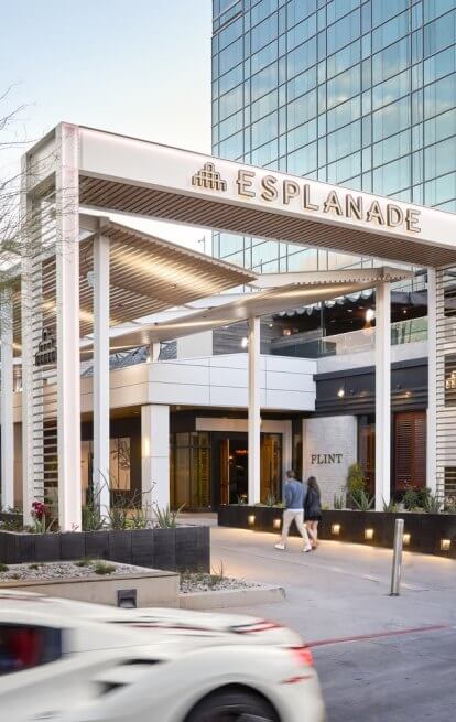 entrance to multilevel shopping center Esplanade in Phoenix designed by Corgan