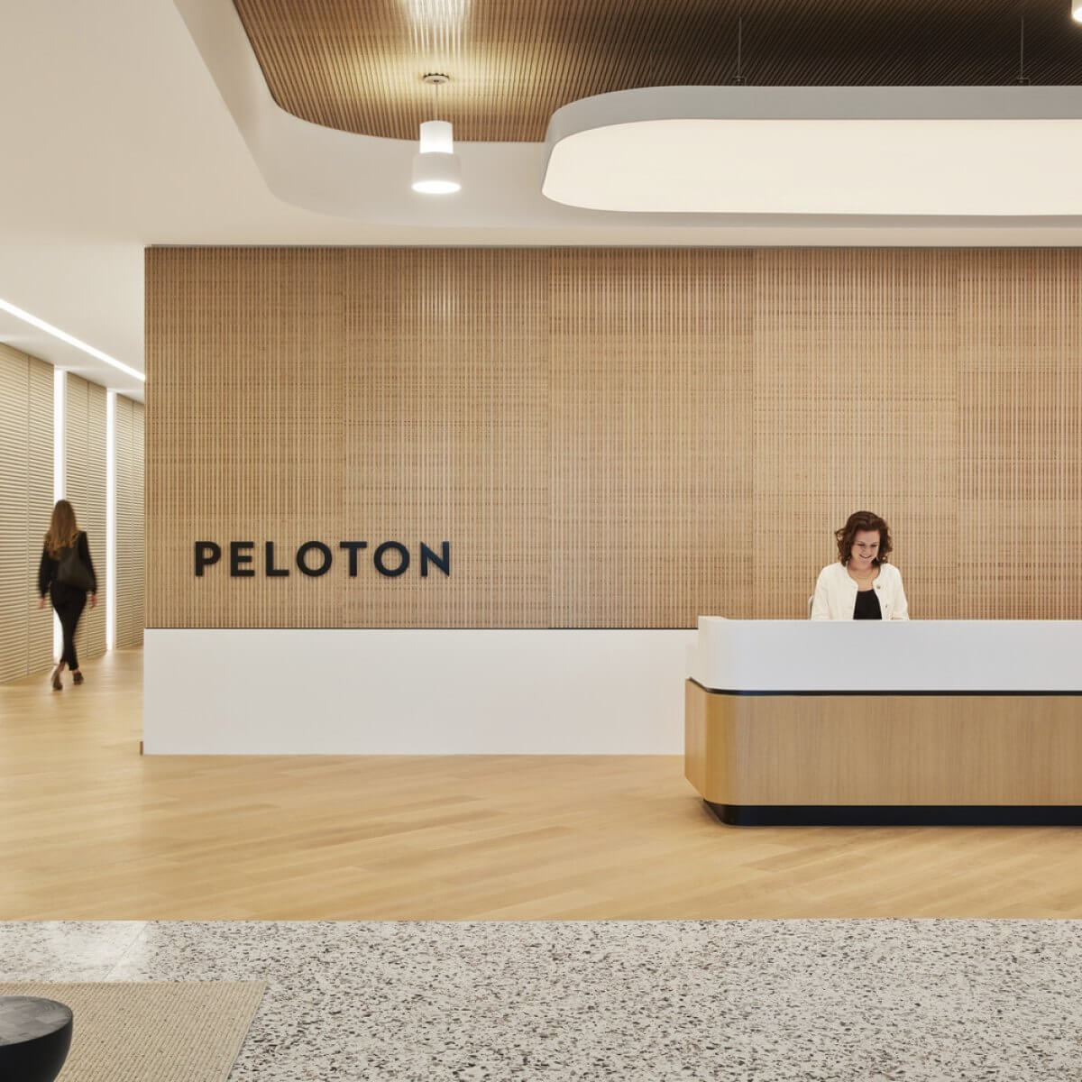 peloton nike bra