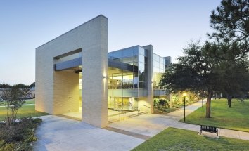 panola_libraryexterior_small