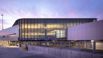 PHX Sky Harbor Airport Exterior