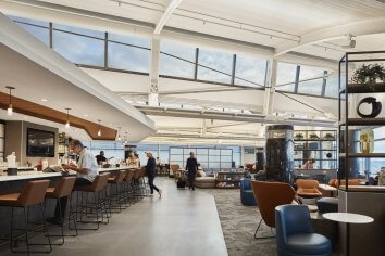 EWR United Club bar