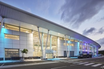 SXM-Airport_001_medium