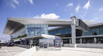 LGA Terminal C Dropoff