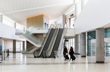 HOU Southwest Concourse Expansion Interior Escalators