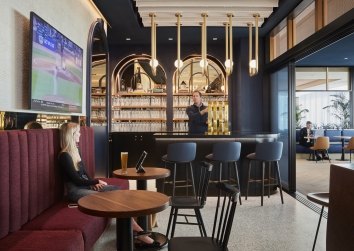BOS Sapphire Lounge Bar