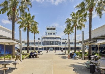 LongBeachAirport_318_medium